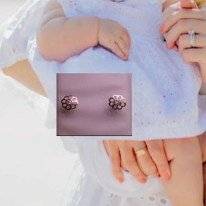 Baby girl 10k gold flower earrings!